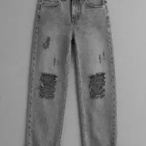 Men’s Distressed Denim Jeans – Slim Fit Ripped Casual Wear