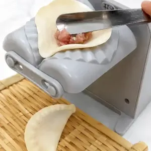 Dumpling Maker – Easy Kitchen Folding Tool