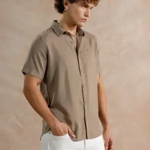 Men’s Taupe Brown Casual Short Sleeve Shirt